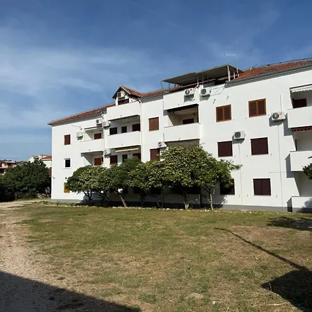 Casa Trussardi Pirovac